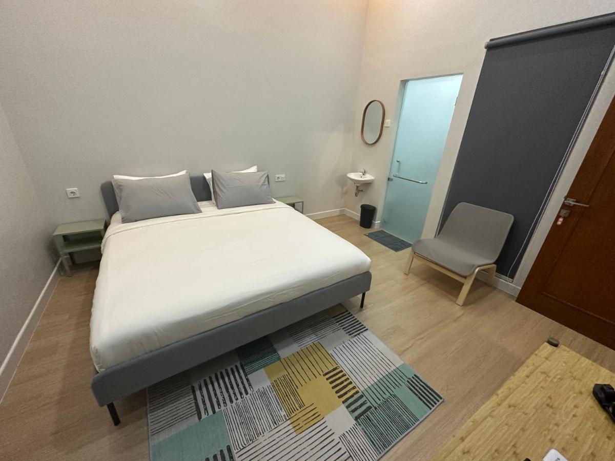 Cendhani Raras Gallery Kejayan Εξωτερικό φωτογραφία